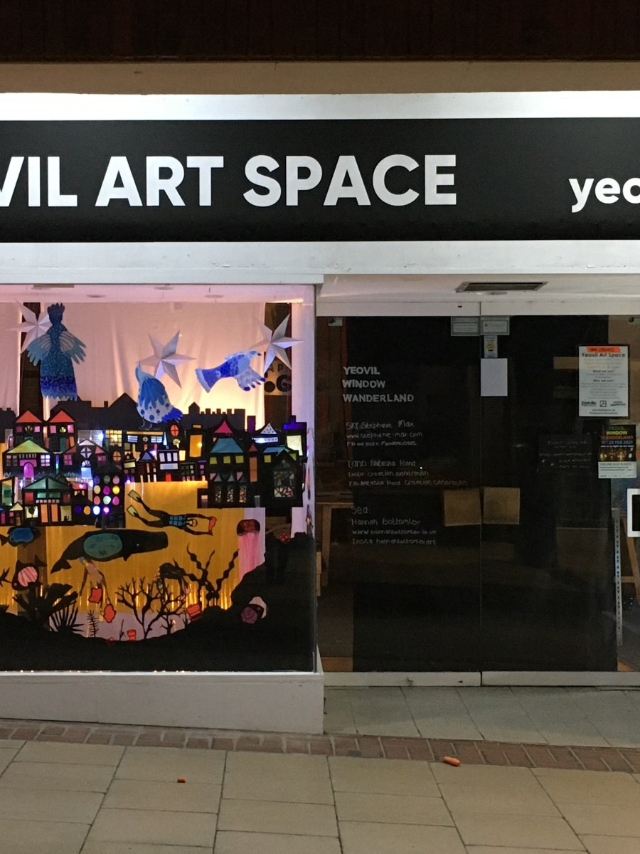 Collaborative window display